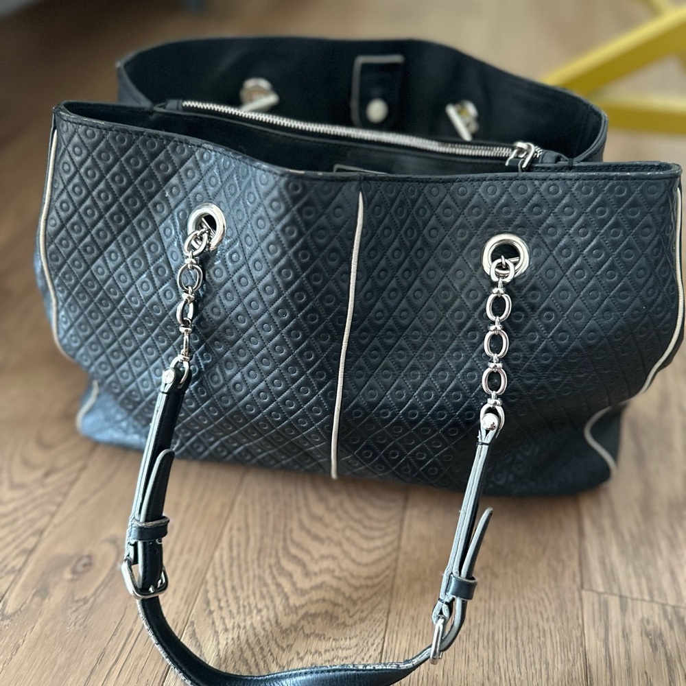 Tod's Black Embossed Leather Signature Chain Strap Tote